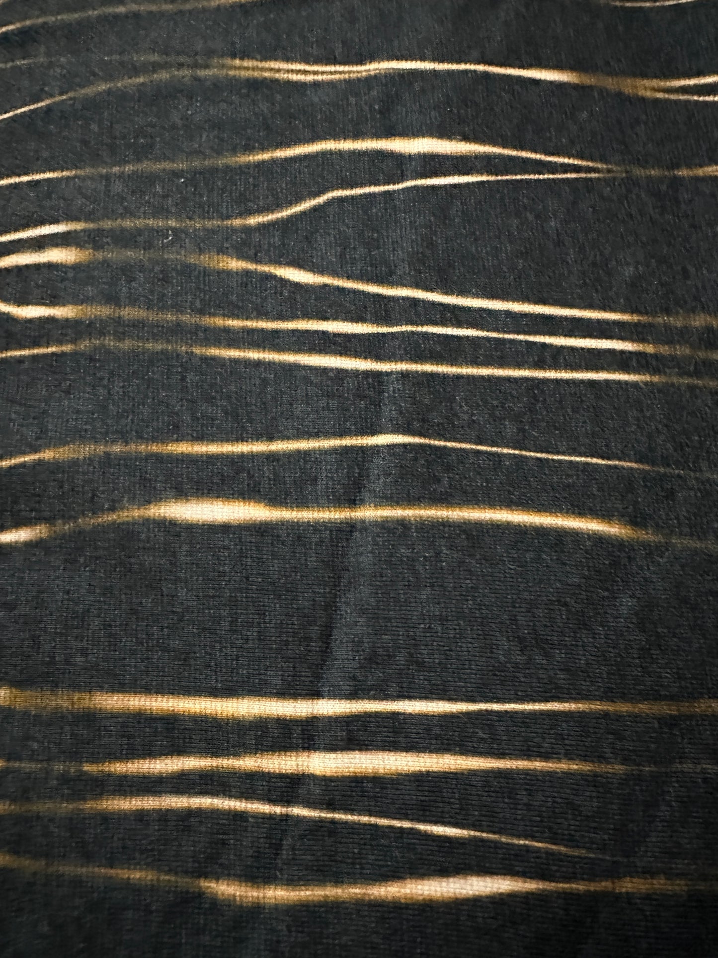 Jersey Stoff Schwarz mit Lichtstreifen gold Gigi