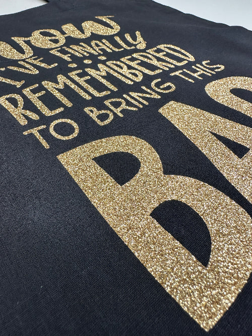 Baumwolltasche schwarz mit langen Henkel und Glitzergoldenem Schriftzug - Simply Kreativ Schweiz 