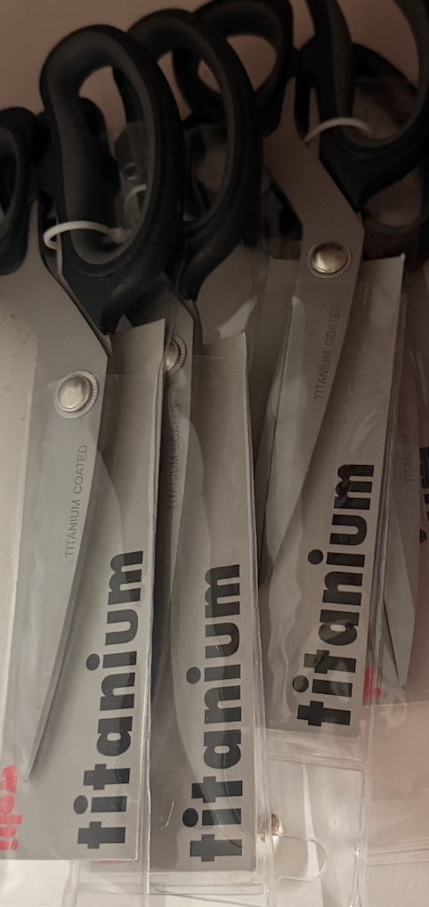 Kleiber Titanium Schere 20.5cm mit Kunststoffgriff Schwarz-Grau