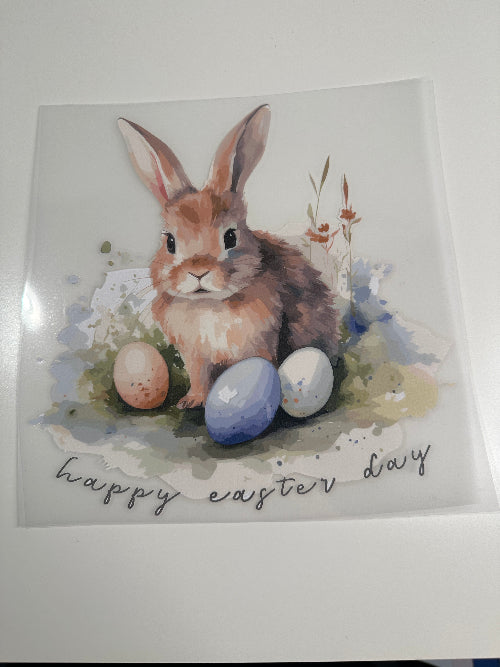 Bübelbild von einem Hasen it Ostereier und dem Schriftzug Happy Easter Day - Simply Kreativ Schweiz 