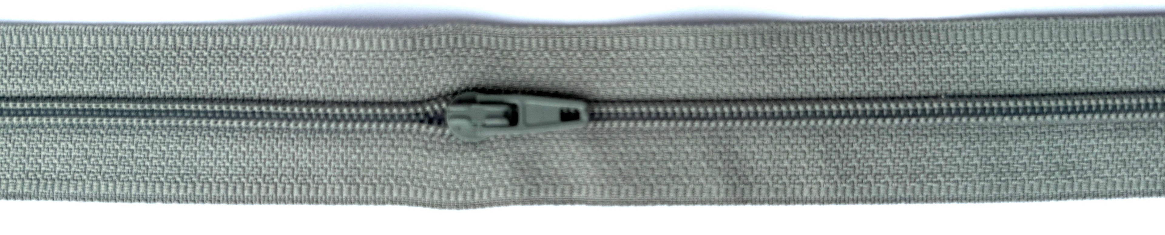 Reissverschluss 4mm, Meterware, pro 0.4 Meter ein Zipper  (ab 0.5 Meter)