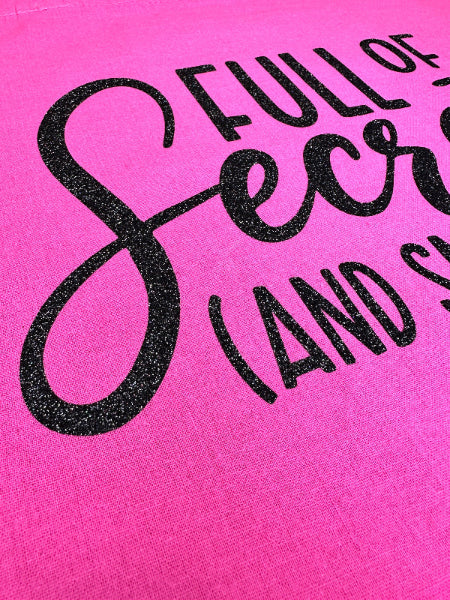 Stofftasche in Pink mit Glitzer schwarzem Schriftzug. Fertig zum Gebrauch. Einzelstück - Simply Kreativ 