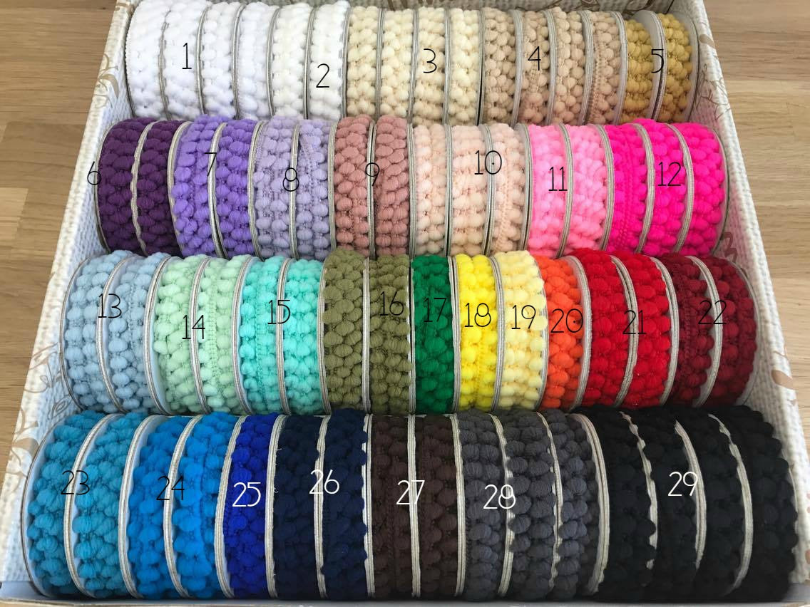 Mini Pompon Borten Rollen à 2 Meter pro Rolle, verschiedene Farben
